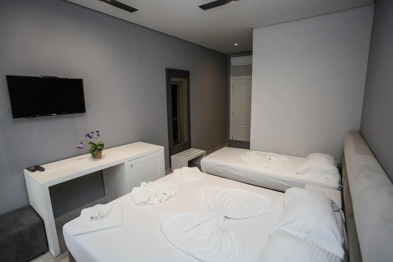 Lubjana Hotel Durres 3*,